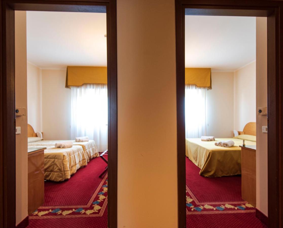 Hotel Castello Artemide Congressi Castel San Pietro Terme Eksteriør bilde